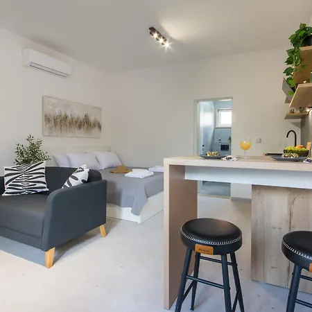 San Salvatore Sweet Apartman *